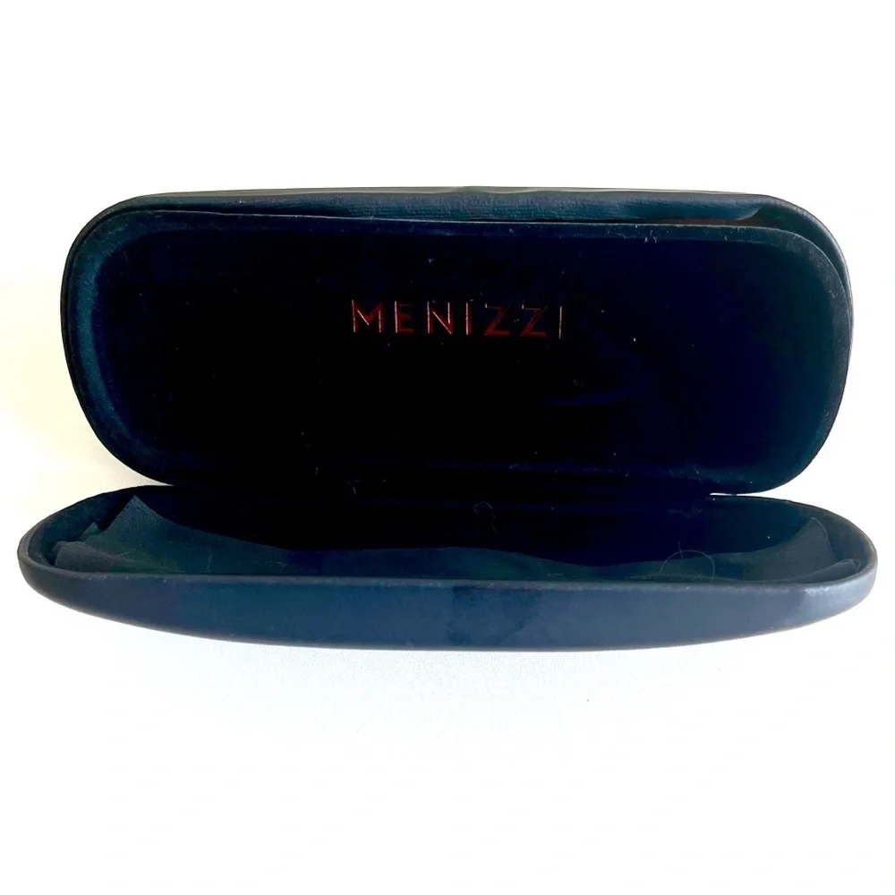 Menizzi Eyewear Case!